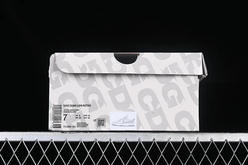 All Categories Nk SB Dunk Series Nk SB Dunk Low Low-top sneakers Nk Dunk Low North CDG joint-grey Three-party joint SB low-top casual sneakers FC1688-181